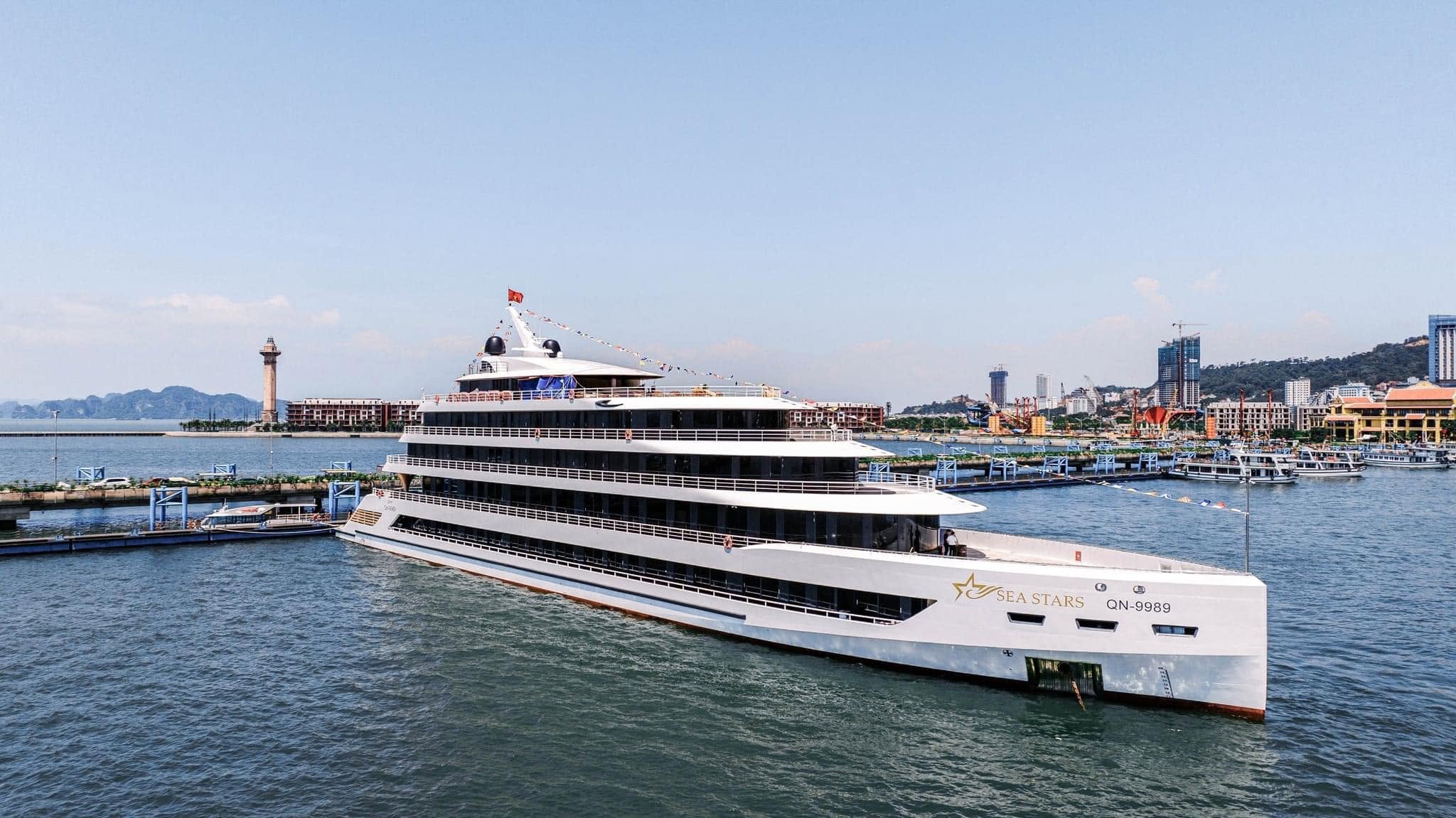 Luxury cruise ship sailing from Halong harbour