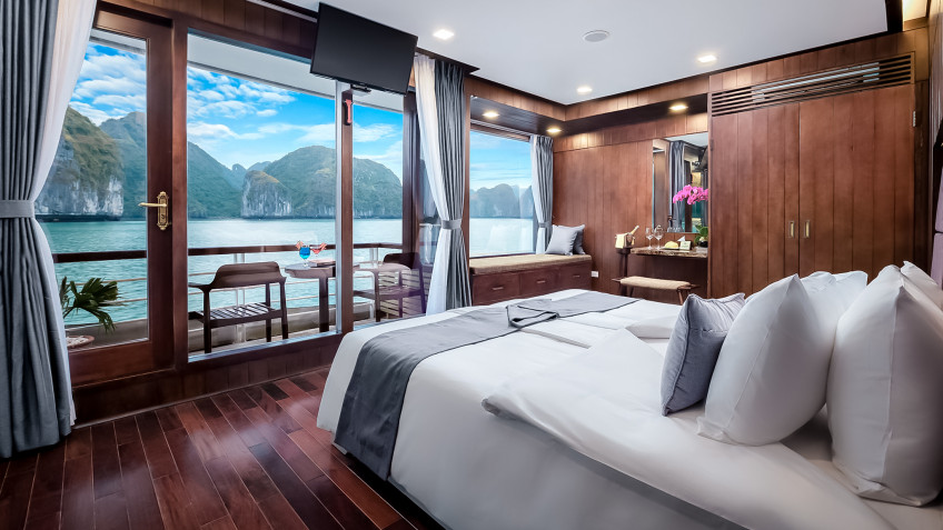 Premium Suite Balcony aboard Orchid Cruise Halong Bay