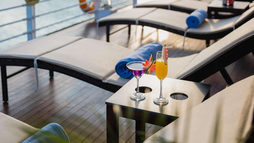 Unwind Lan Ha bay sunlight on lounger